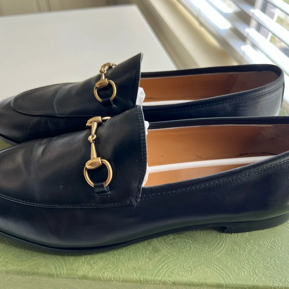 Gucci Black Leather Loafers with Gold Hardware - Picture 4 of 15